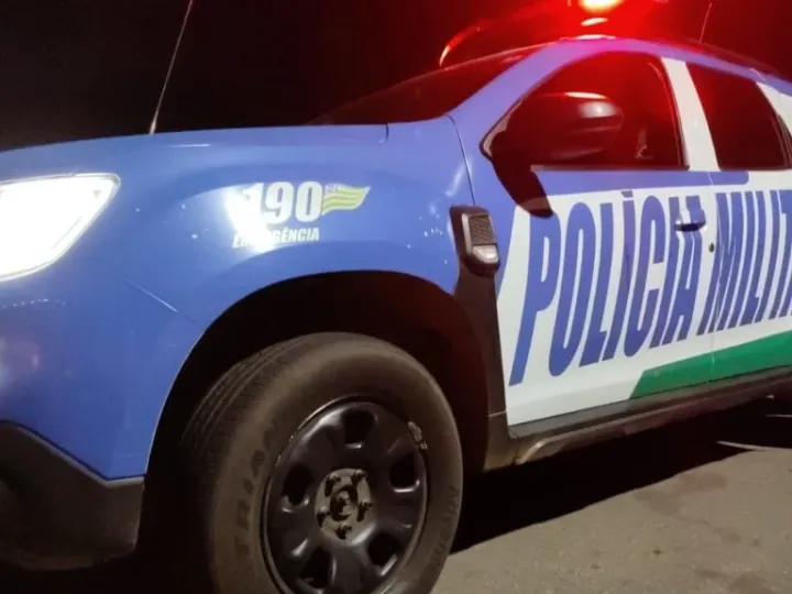 viatura da policia militar de go