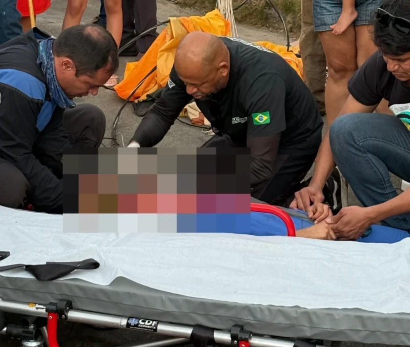 mulher-cai-paraquedas-anapolis