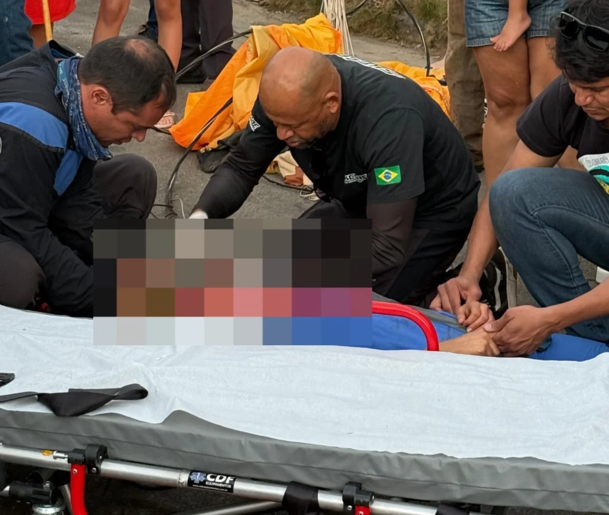 mulher-cai-paraquedas-anapolis