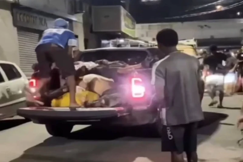 Veiculo-cheio-de-corpos