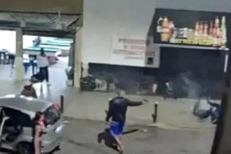 video-ataque-tiros-bar-Goias