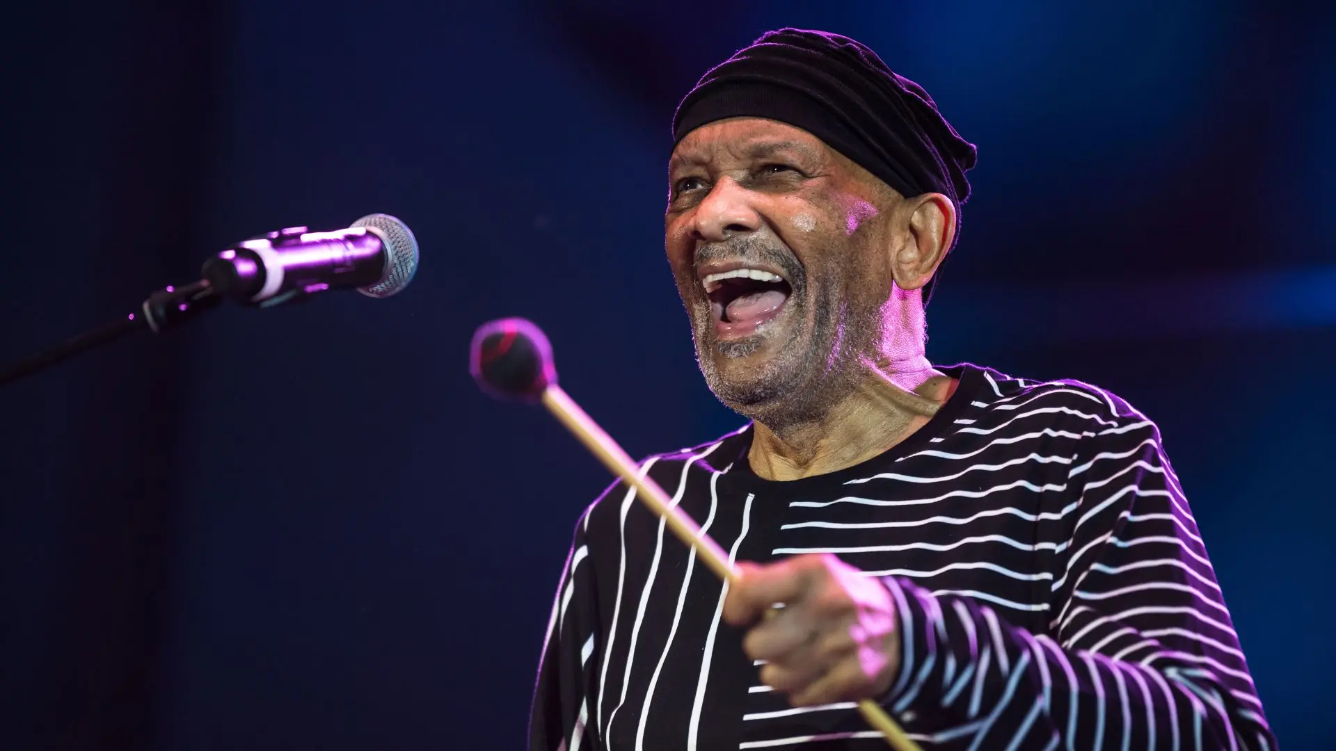 morre-roy-ayers-everybody-loves-the-sunshine-foto-jason-koerner-getty-images