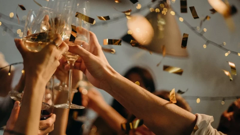 6-espumantes-dignos-do-seu-brinde-no-reveillon_abre