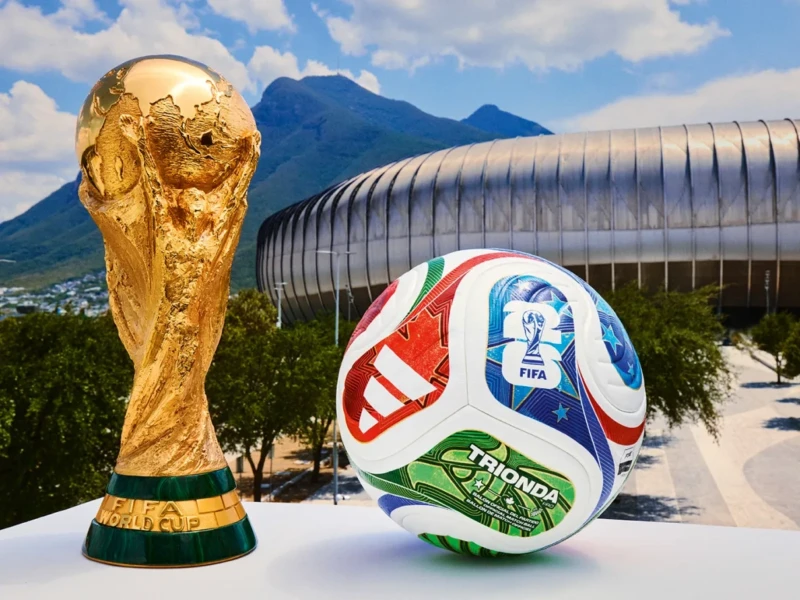 COPA-DO-MUNDO-2026-TACA-E-BOLA.jpg