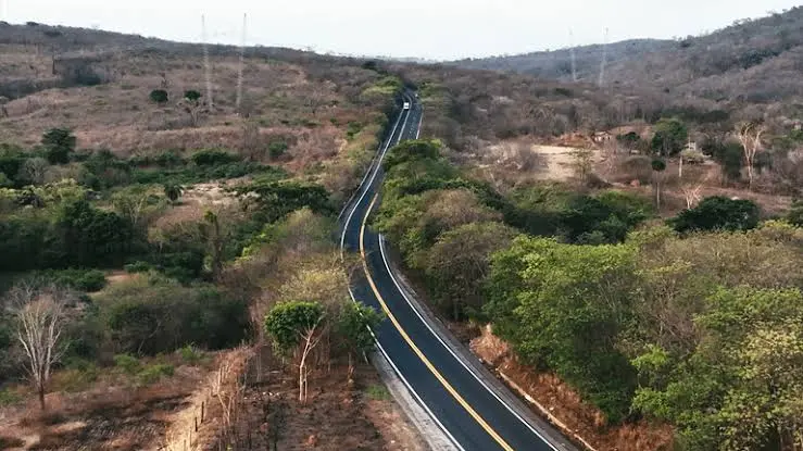 Trecho da BR-020, rodovia que liga Goiás à Bahia e tem duplicação prevista em nova concessão
