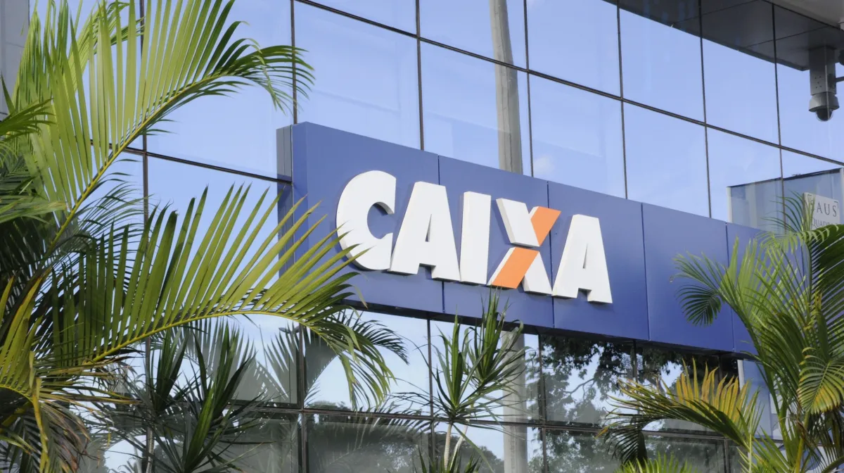 Fachada de uma unidade da Caixa Econômica Federal, banco cujos funcionários iniciam greve em Goiás nesta terça-feira (8).
