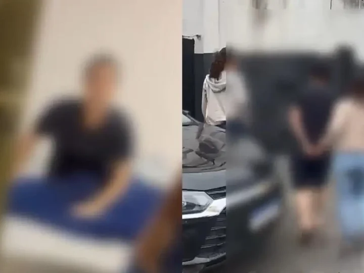 Montagem com imagens desfocadas mostra um homem sentado, à esquerda, e pessoas próximas a um veículo, à direita.